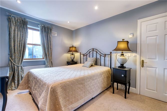 13 Druid Glen, White Linen Woods, Longford