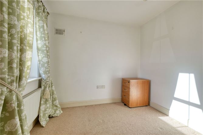 13 Druid Glen, White Linen Woods, Longford
