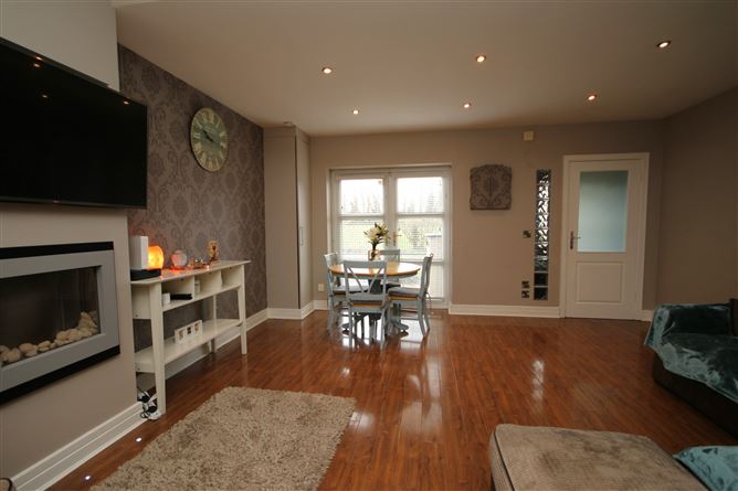 11 Latchford Park, Castaheany, Clonee, Dublin 15