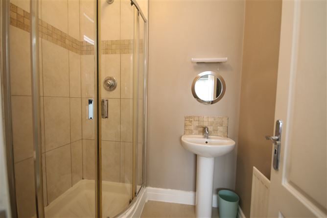 11 Latchford Park, Castaheany, Clonee, Dublin 15