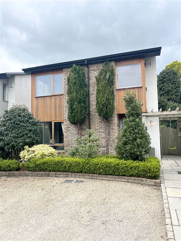 32 Brennanstown Avenue, Cabinteely, Dublin 18