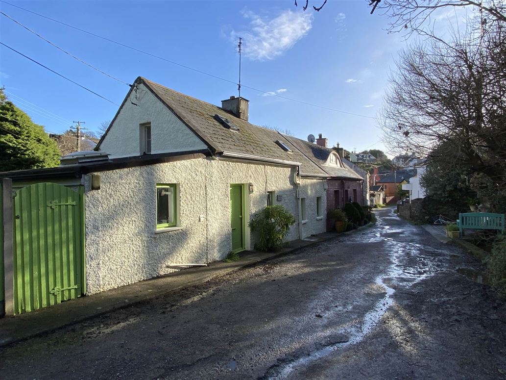 Brookside, Hermitage Lane, Summercove, Kinsale, County Cork