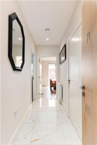 Photo 7 of 13 — 71 Kiln View, Clay Farm Place, Dublin 18