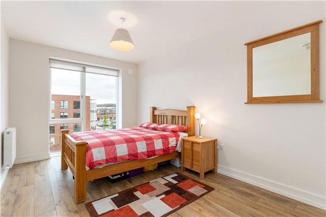 Photo 8 of 13 — 71 Kiln View, Clay Farm Place, Dublin 18