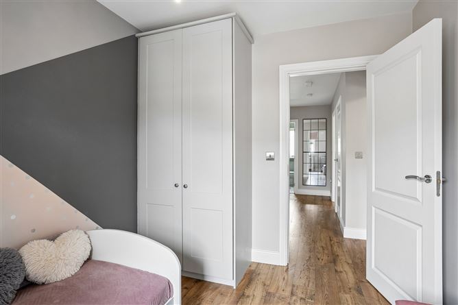 Photo 28 of 39 — 29 Dodderbrook Avenue, Ballycullen, Dublin 24