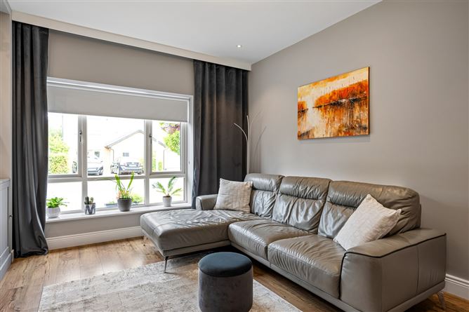 Photo 15 of 39 — 29 Dodderbrook Avenue, Ballycullen, Dublin 24