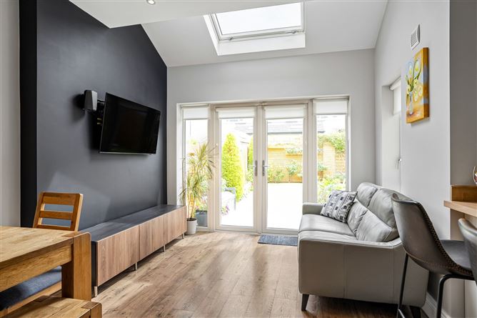Photo 11 of 39 — 29 Dodderbrook Avenue, Ballycullen, Dublin 24