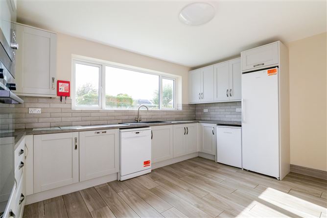 19 Hazel Park, Newcastle, Galway