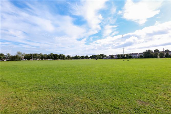 Photo 20 of 23 — 19 Hazel Park, Newcastle, Galway