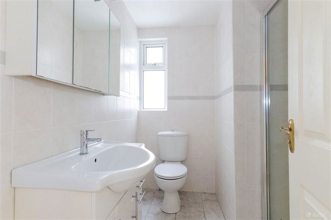 2 Connolly Terrace, Bohermore, Co. Galway
