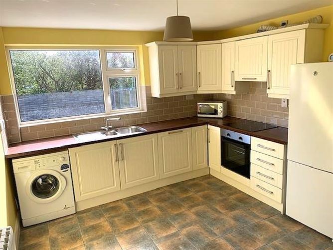 2 Connolly Terrace, Bohermore, Co. Galway
