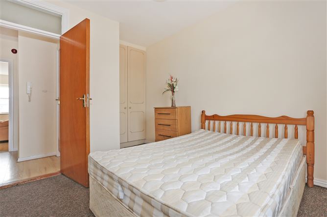 Apartment 9, 63/64 Georgian Manor, Clare Street, Limerick