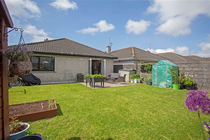 2 The Green, Sweetfields, Youghal, Cork