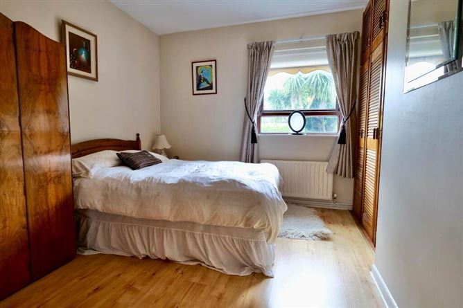 Photo 12 of 23 — 20 Willow Grove, Redgate, Old Cratloe Road, Limerick