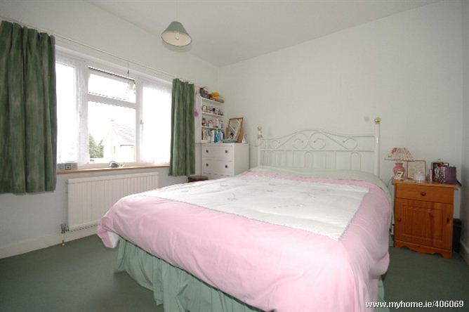 77 Landscape Park, Churchtown, Dublin 14
