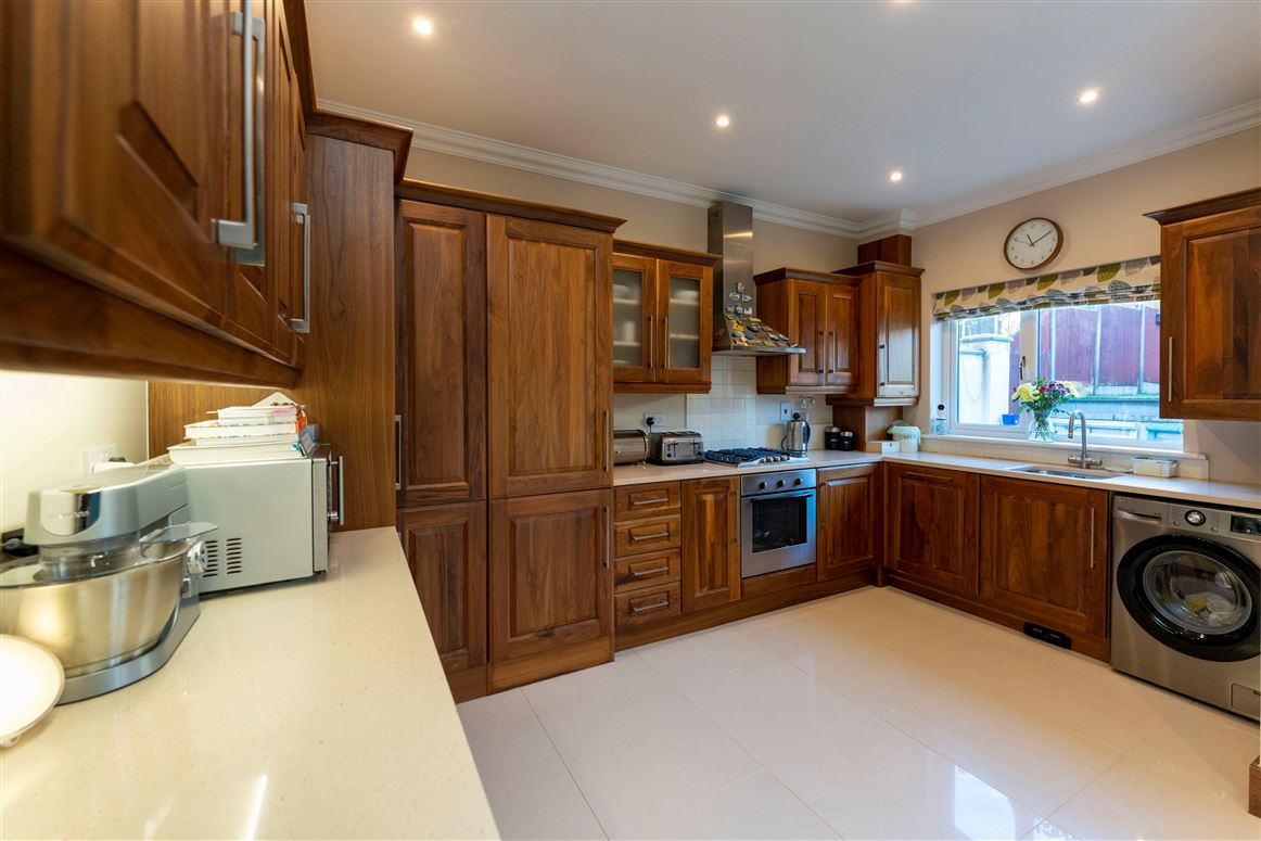 28 Waterside , Castleheights , Carrigaline, Cork  28 Waterside , Castleheights , Carrigaline, Cork