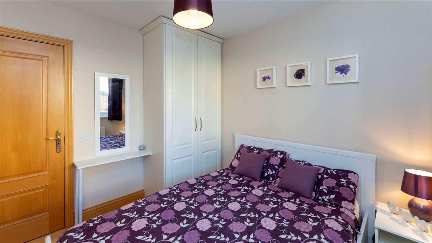 28 Waterside , Castleheights , Carrigaline, Cork  28 Waterside , Castleheights , Carrigaline, Cork