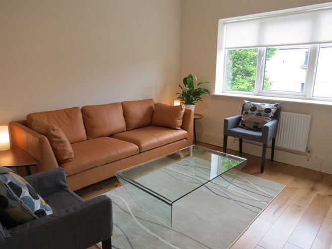 Main image for 58 Oakhouse, Mespil Estate, Ballsbridge, Dublin 4