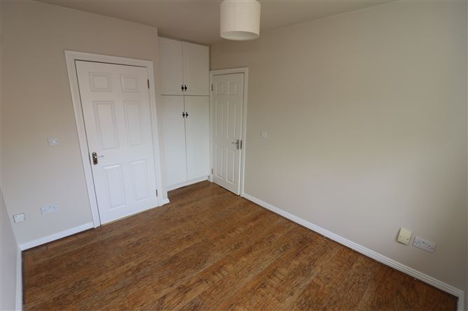2 Oakwood, Athenry, Galway