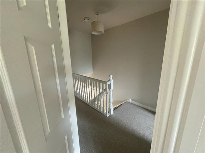2 Oakwood, Athenry, Galway