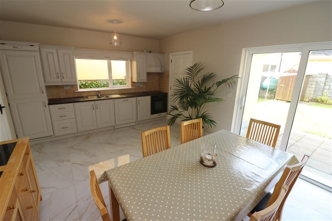 2 Oakwood, Athenry, Galway