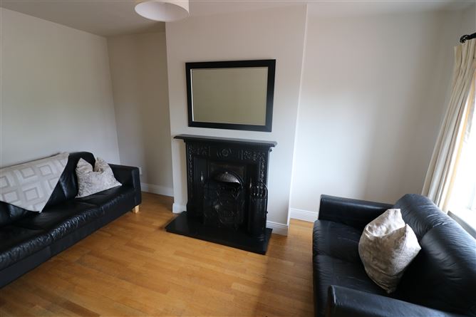 2 Oakwood, Athenry, Galway
