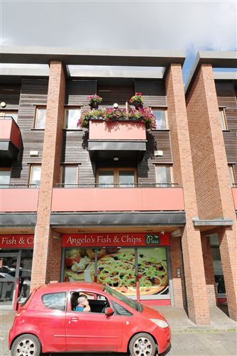 8 Poppintree Parade, Ballymun, Dublin 11