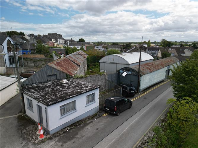 Canal Banks, Athlone West, Westmeath