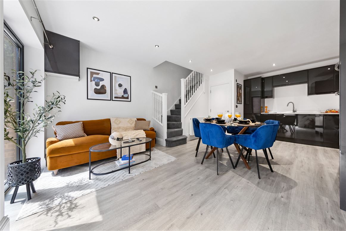 Cobblestone & Brick,London,Greater London,United Kingdom