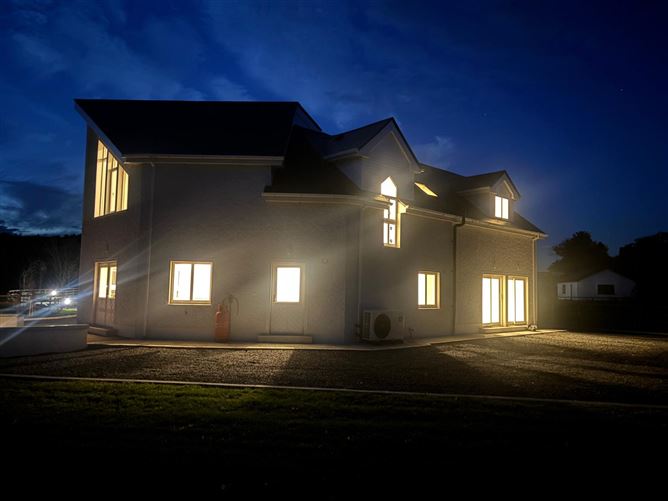 Photo 32 of 43 — Neidín, Rahilla, Kildare Town, Kildare