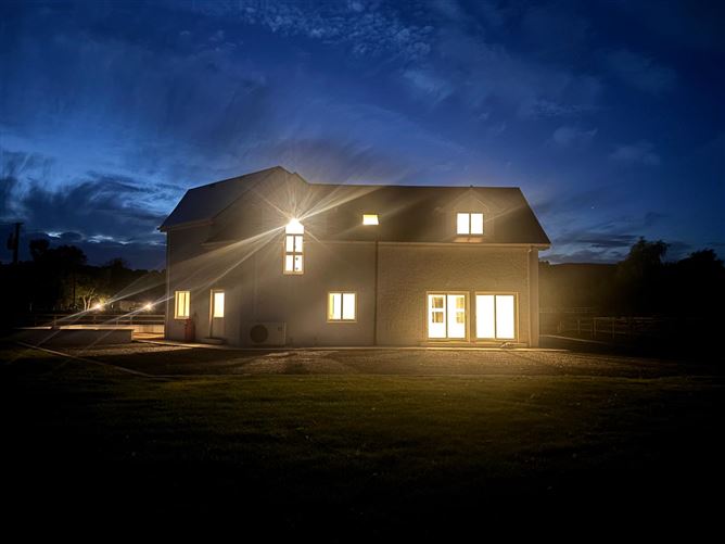 Photo 33 of 43 — Neidín, Rahilla, Kildare Town, Kildare