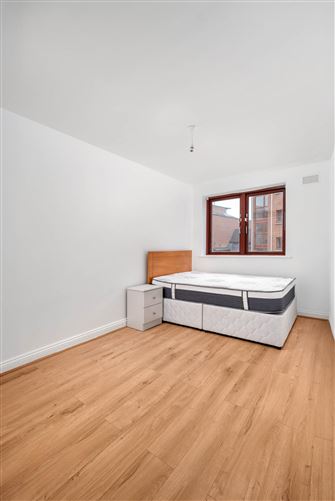 94 Blackhall Square, Dublin 7