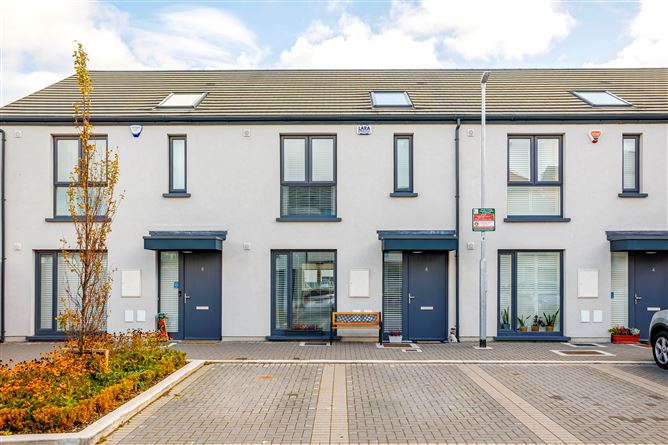 6 St Helens Court, Adamstown, Dublin