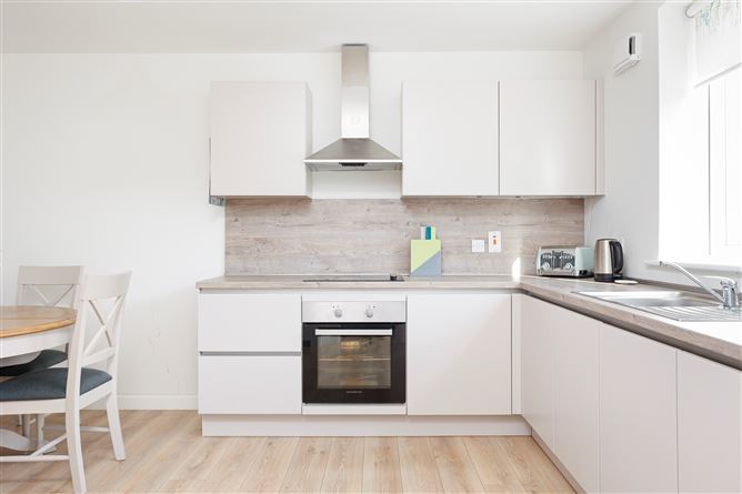 6 St Helens Court, Adamstown, Dublin