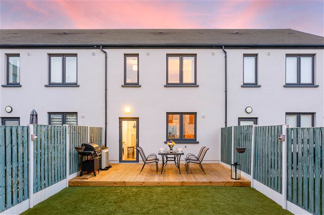 6 St Helens Court, Adamstown, Dublin