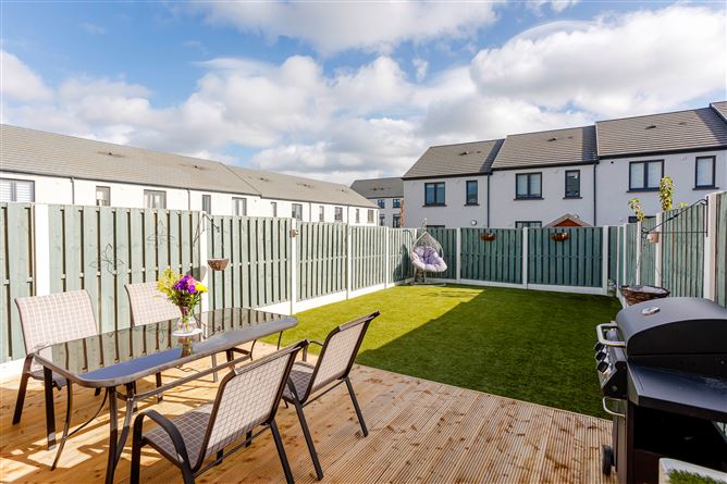 6 St Helens Court, Adamstown, Dublin