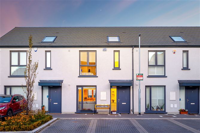 6 St Helens Court, Adamstown, Dublin