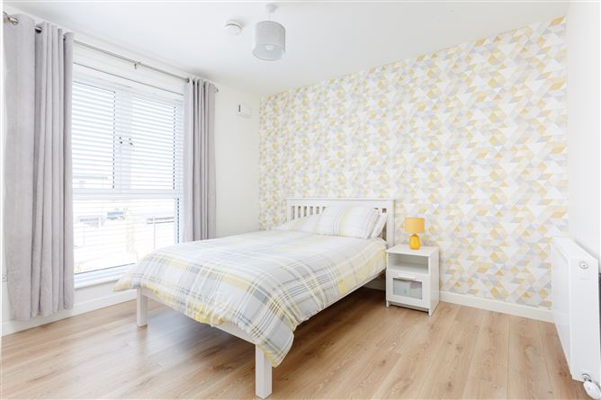 6 St Helens Court, Adamstown, Dublin