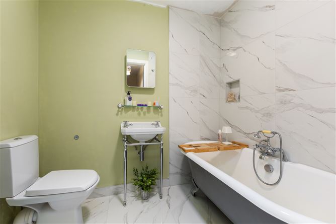 54 Ardsolus, Citywest, Dublin 24