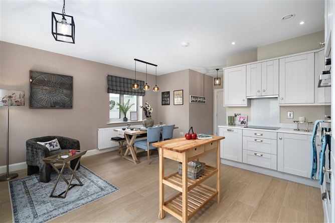 https://photos-a.propertyimages.ie/media/9/6/1/4922169/919450f6-cd24-407e-b273-160d188dcbd5_l.jpg