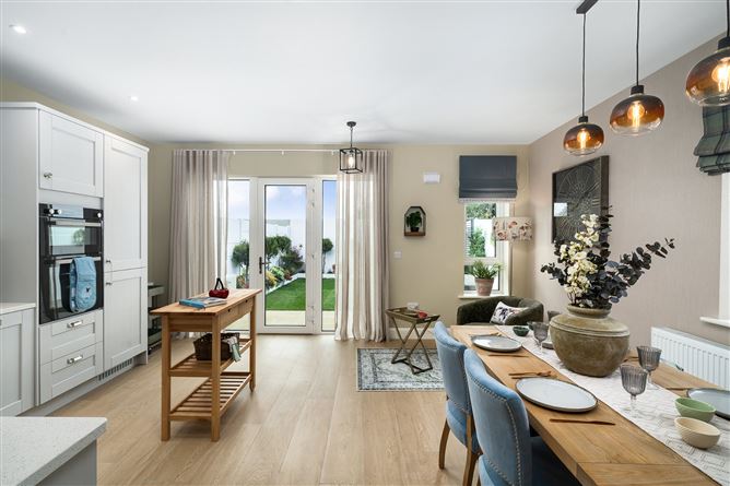 https://photos-a.propertyimages.ie/media/9/6/1/4922169/919450f6-cd24-407e-b273-160d188dcbd5_l.jpg
