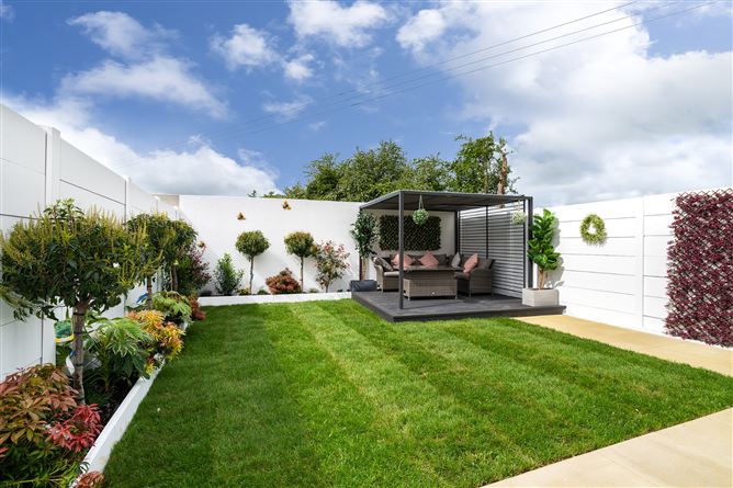 https://photos-a.propertyimages.ie/media/9/6/1/4922169/919450f6-cd24-407e-b273-160d188dcbd5_l.jpg