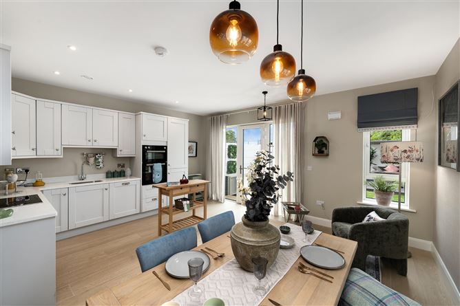 https://photos-a.propertyimages.ie/media/9/6/1/4922169/919450f6-cd24-407e-b273-160d188dcbd5_l.jpg