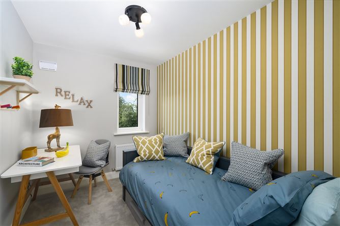 https://photos-a.propertyimages.ie/media/9/6/1/4922169/919450f6-cd24-407e-b273-160d188dcbd5_l.jpg
