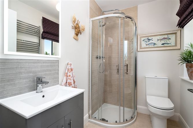 https://photos-a.propertyimages.ie/media/9/6/1/4922169/919450f6-cd24-407e-b273-160d188dcbd5_l.jpg