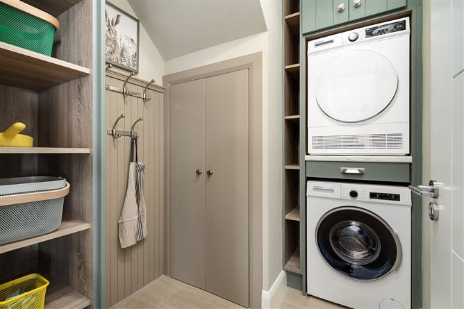 https://photos-a.propertyimages.ie/media/9/6/1/4922169/919450f6-cd24-407e-b273-160d188dcbd5_l.jpg