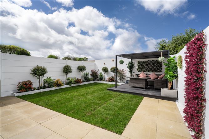 https://photos-a.propertyimages.ie/media/9/6/1/4922169/919450f6-cd24-407e-b273-160d188dcbd5_l.jpg