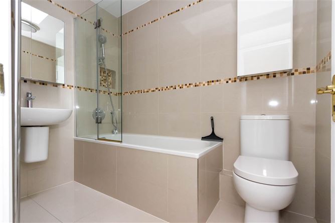 5 Wolverton Glen, Castlepark Road, Dalkey, County Dublin