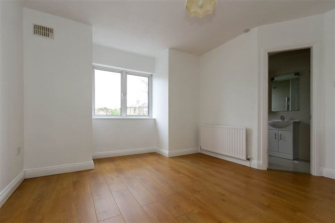 5 Wolverton Glen, Castlepark Road, Dalkey, County Dublin