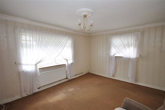 86 Dodsborough Cottages, Lucan, Co. Dublin
